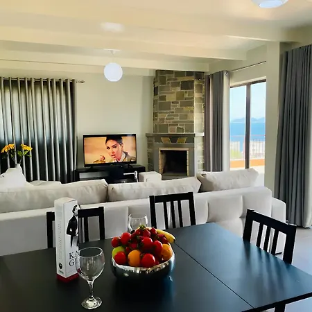 Penthouse Martin * Vlorë