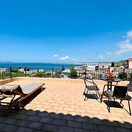 Apartment Penthouse Martin *